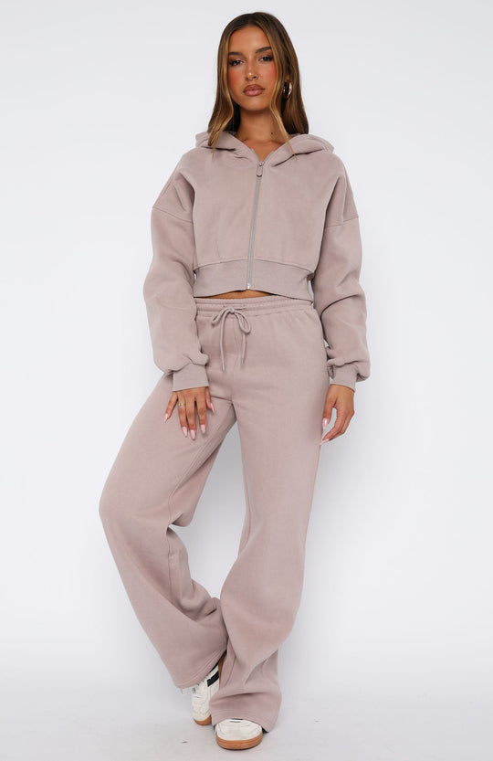Damen moderner Cropped Hoodie und weite Jogginghose Set Shopnory