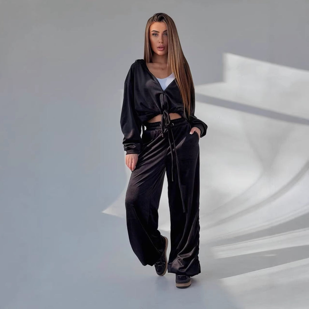 Damen Cropped Kapuzen-Sweatshirt mit Kordelzug am Saum und weite Raffung-Loungehose Shop Nory