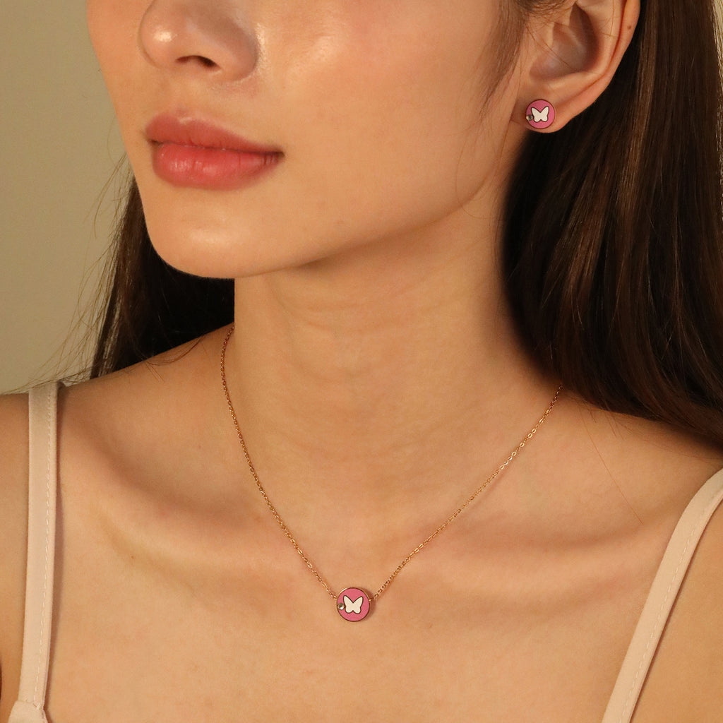 Damen Schmuckset mit Schmetterlingsanhänger und funkelnden Details Shop Nory