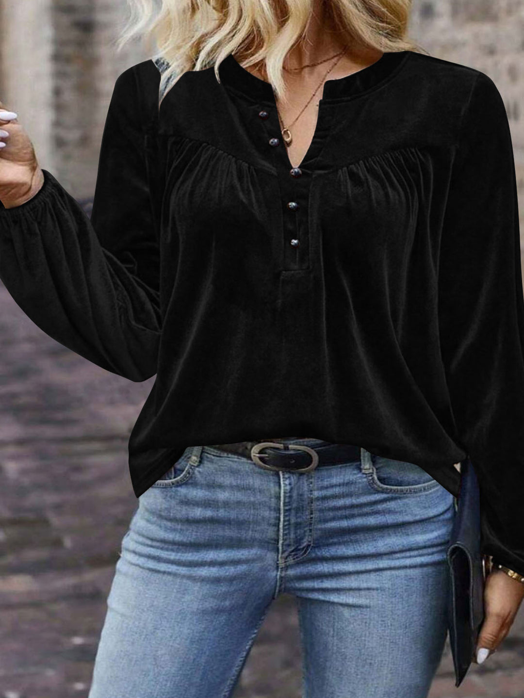 Damen Samtsweatshirt mit Henley-Knopfleiste, geraffter Brustpasse und lockerer Silhouette Shop Nory