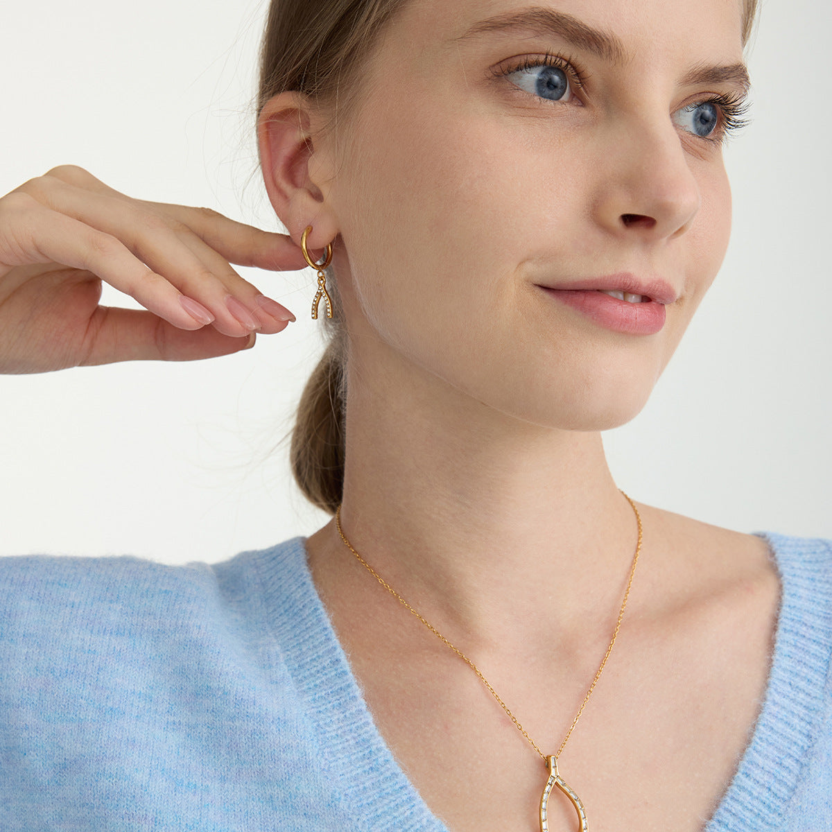 Damen Halskette mit elegantem Y-Motiv und verlängerbarem Design Shop Nory
