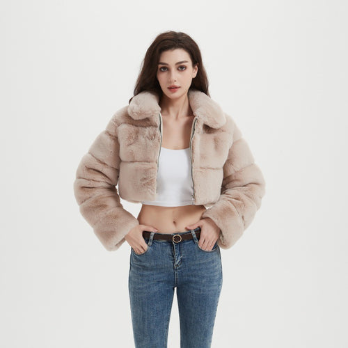 Damen Cropped Kunstpelzjacke mit horizontalen Volumenpaneelen, Steh-Umlegekragen und Reißverschluss Shop Nory