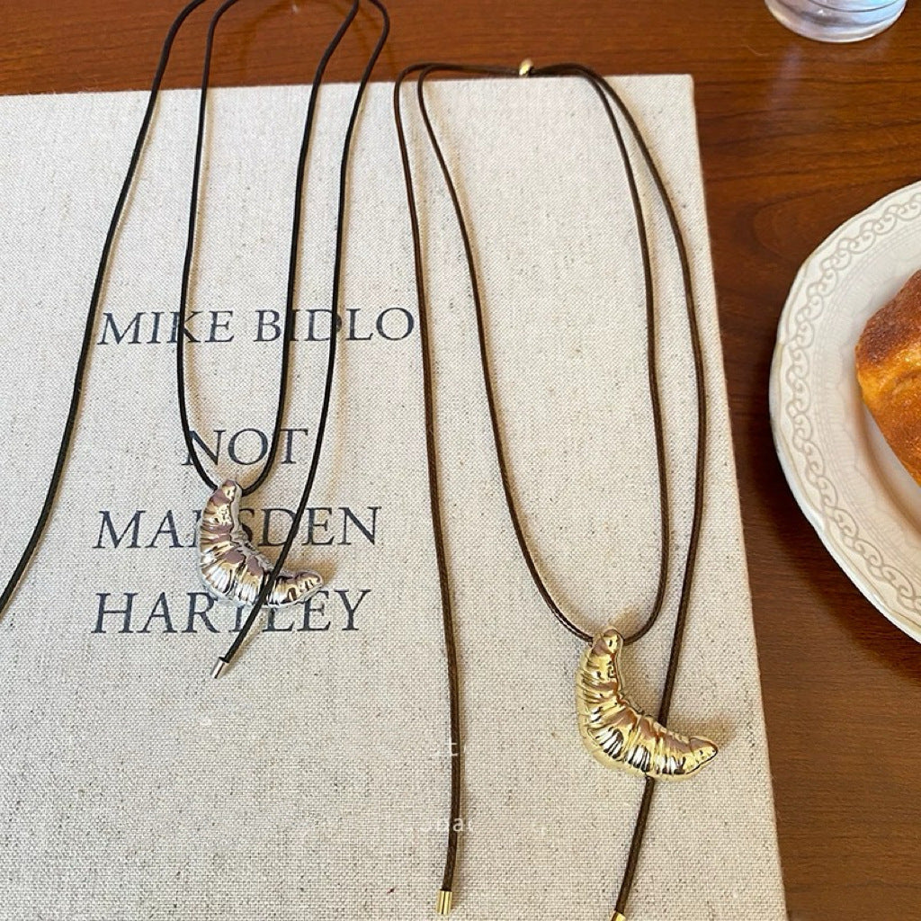 Damen Halskette mit einzigartigem Croissant-Anhänger Shop Nory