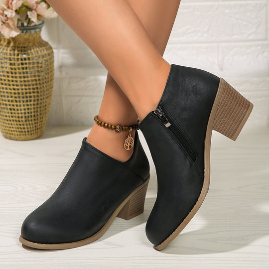 Damen kurze Stiefelette mit seitlichem Reißverschluss gepolstertem Komfortfußbett und stabilem Blockabsatz Shop Nory