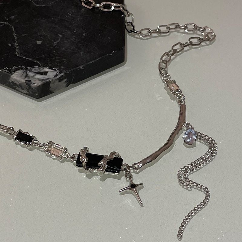 Damen Kette mit elegantem Kreuzanhänger und feinen Gliederketten Shop Nory