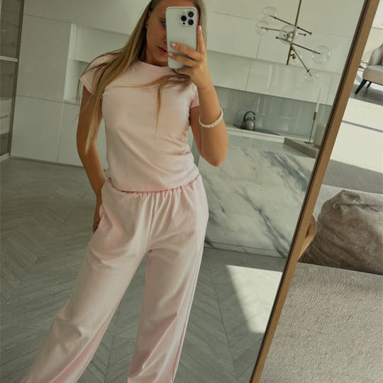 Damen figurnahes Kurzarm-Rippshirt und elastische High-Waist-Loungehose Set Shop Nory