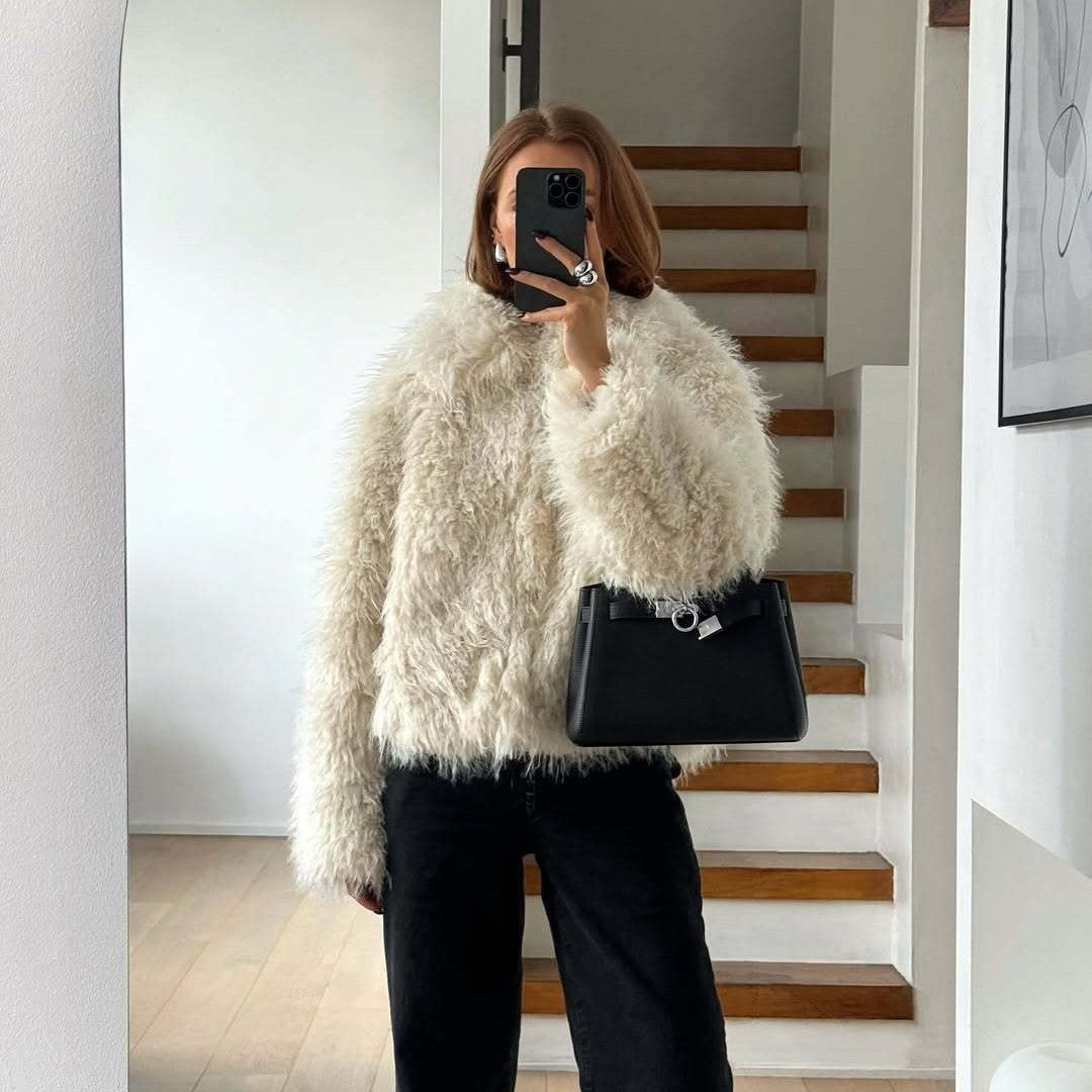 Damen Kurze shaggy Kunstpelzjacke mit Kapuze und hochfloriger Textur Shop Nory