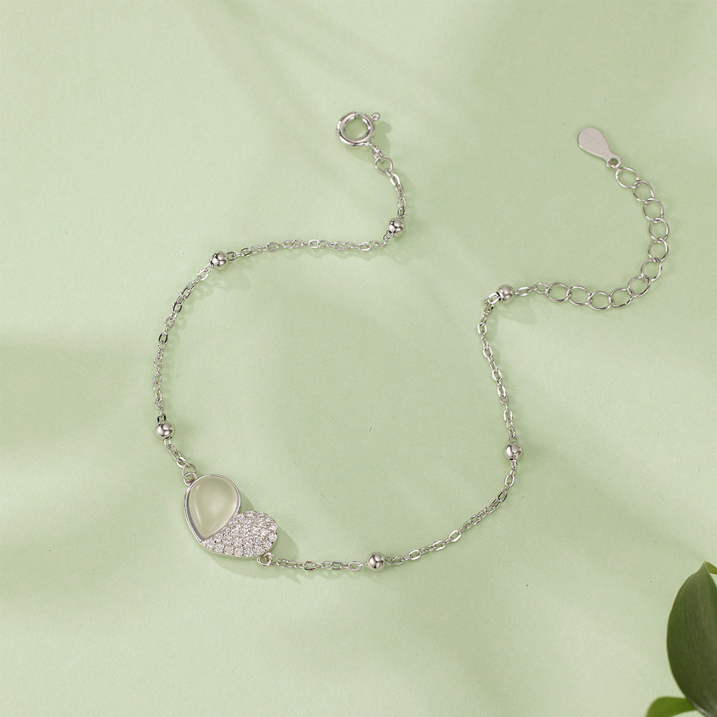 Damen modisches Armband mit Herz-Design und funkelnden Zirkonia Shop Nory