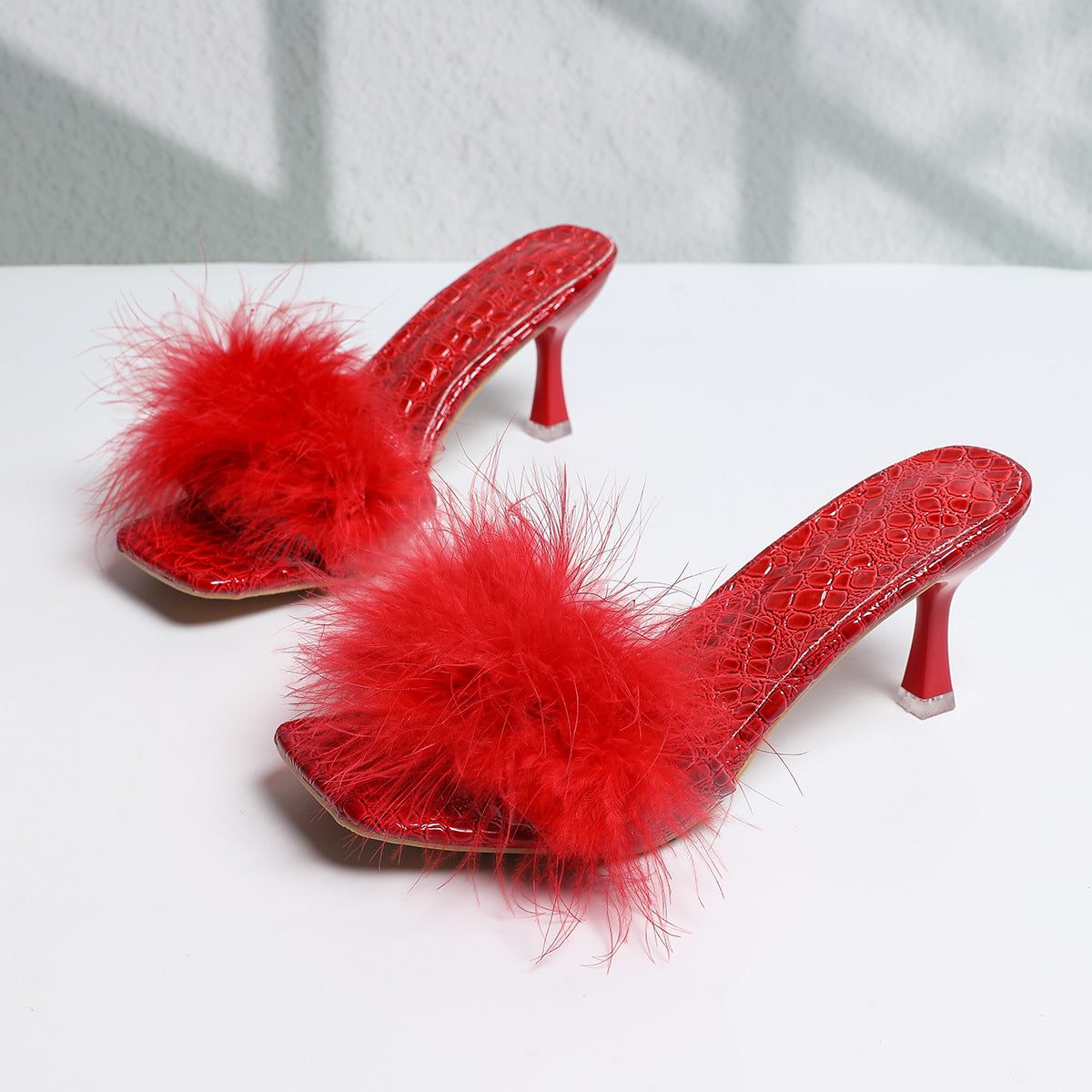 Damen Glamouröse High-Heels mit eleganter Fellverzierung