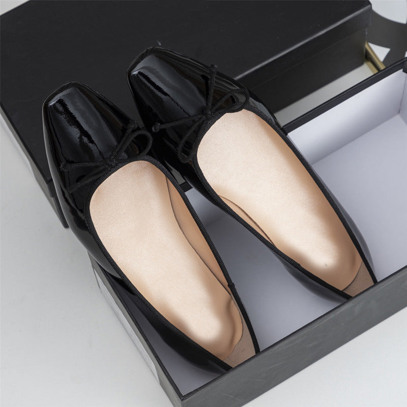 Damen elegante Ballerinas mit feinem Lackleder-Obermaterial und modischem Schleifen-Detail Shopnory