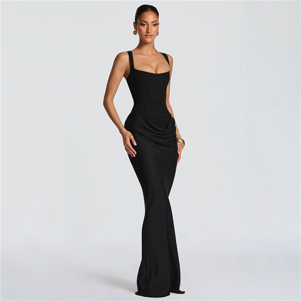 Damen Elegantes Maxikleid mit figurformendem Schnitt und zarten Drapierungen