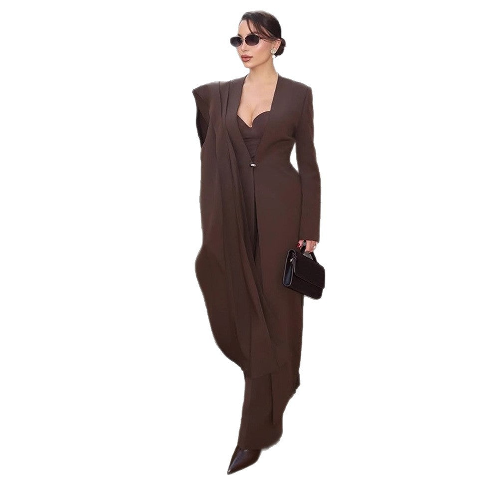 Damen Elegantes Mantelkleid mit Cape-Schulter und taillierter Silhouette Shop Nory