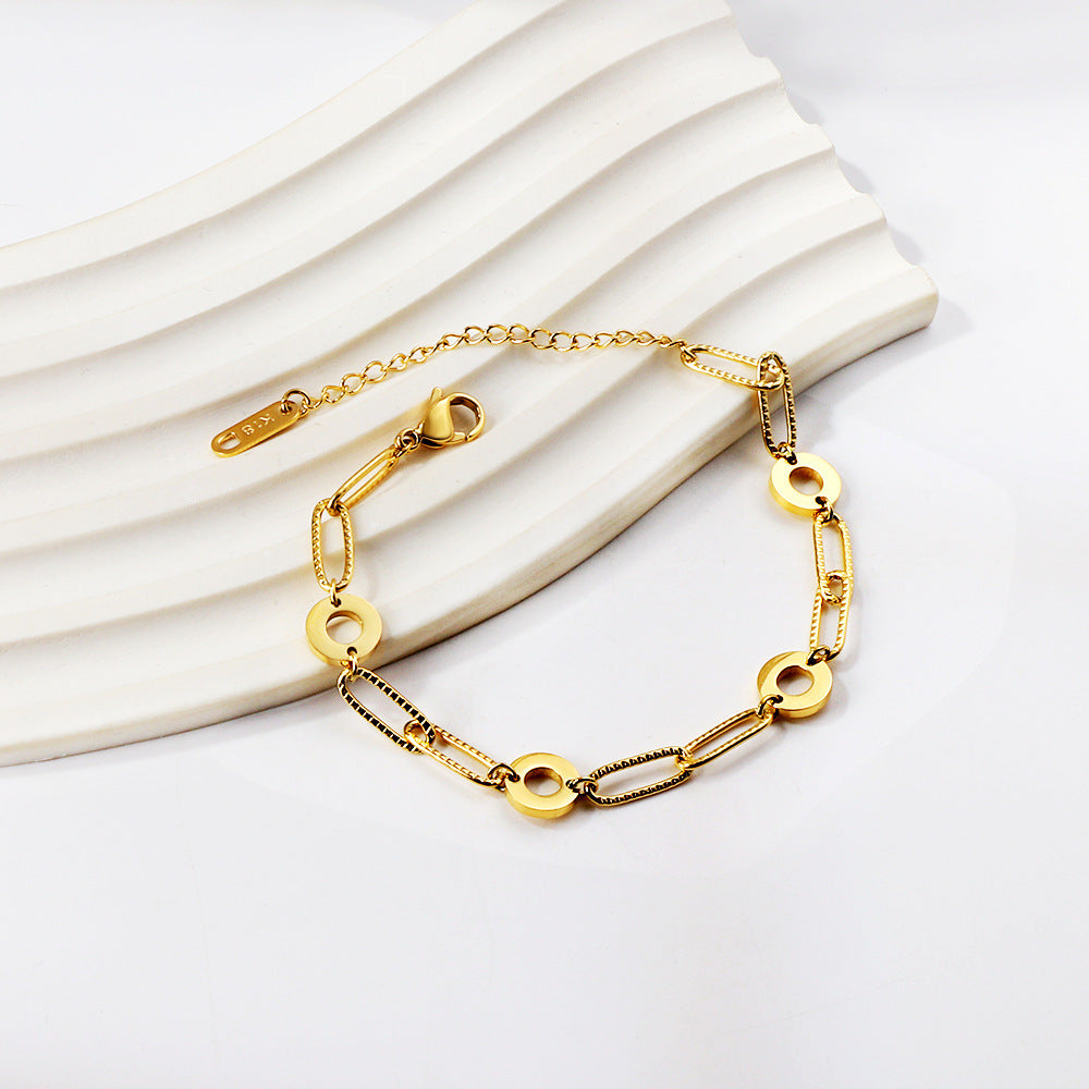 Damen edles Armband mit filigranen Schmetterlingsanhängern und Kristallakzenten Shop Nory