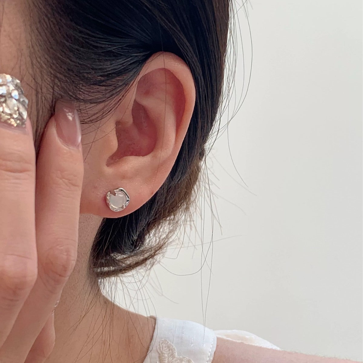 Damen Ohrstecker mit transparentem Kristall und filigraner Fassung Shop Nory