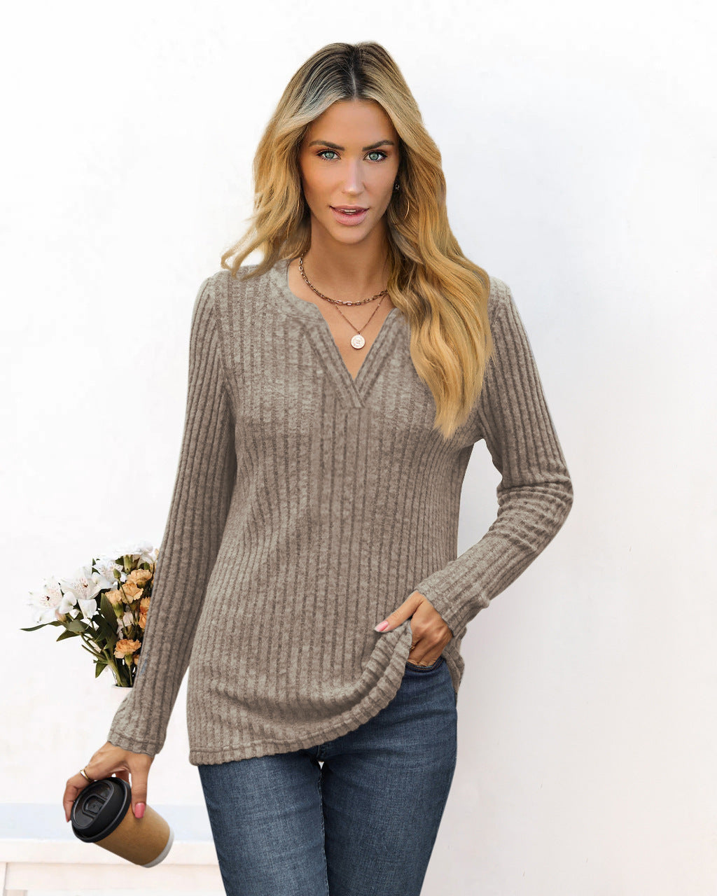 Damen Feines Ripp-Strickshirt mit tiefem V‑Ausschnitt und Tunika‑Länge Shop Nory