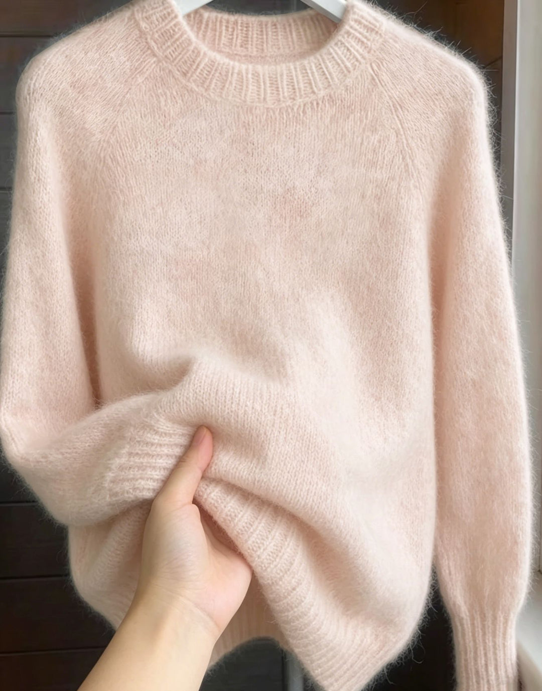 Damen Oversize Mohair‑Mix Rundhalspullover mit Raglanärmeln und geripptem Saum Shop Nory