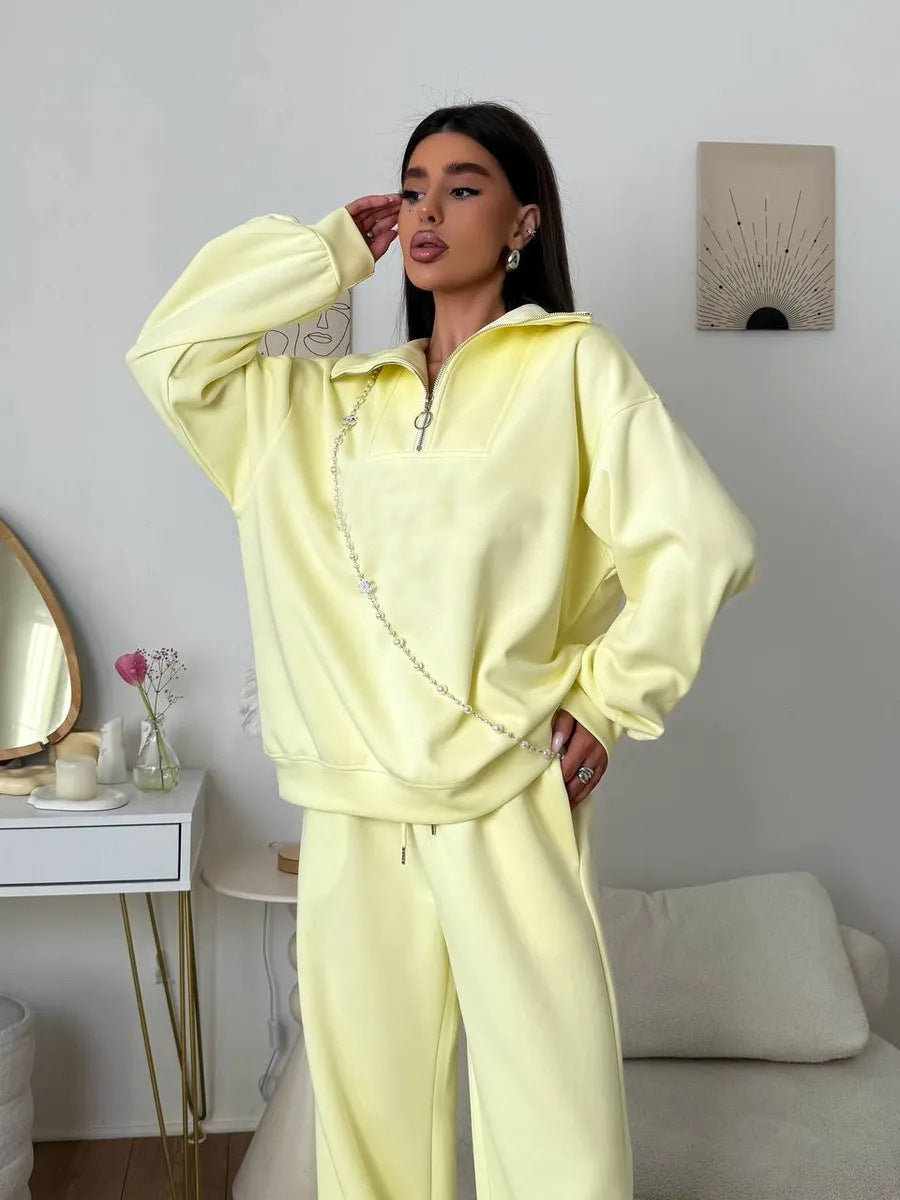 Damen lässiges Sweatset mit halbhohem Reißverschluss Kragen und weitem Jogger Shop Nory