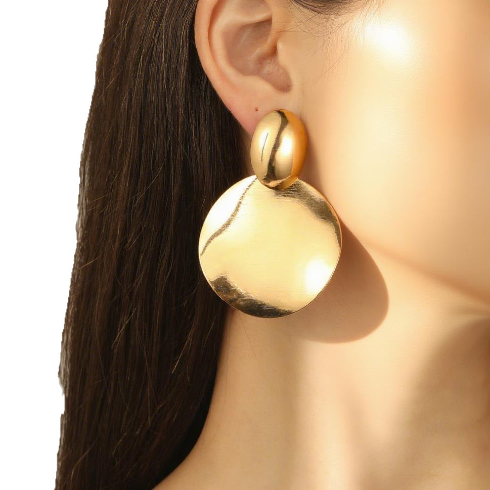 Damen Ohrringe im eleganten, skulpturalen Design Shop Nory
