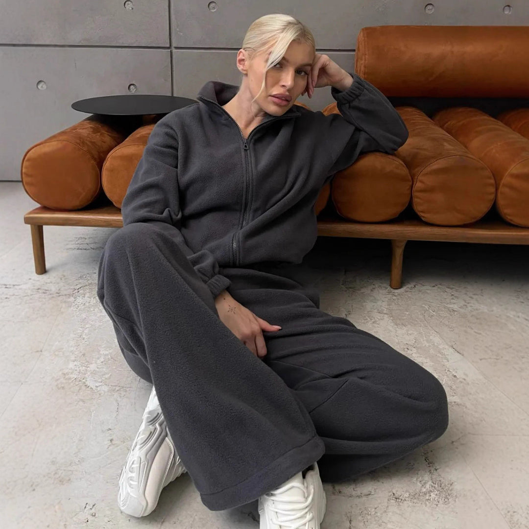 Damen Komfortables Fleece-Loungewear-Set mit kurzem Zip-Top und weiter High-Waist-Hose Shop Nory
