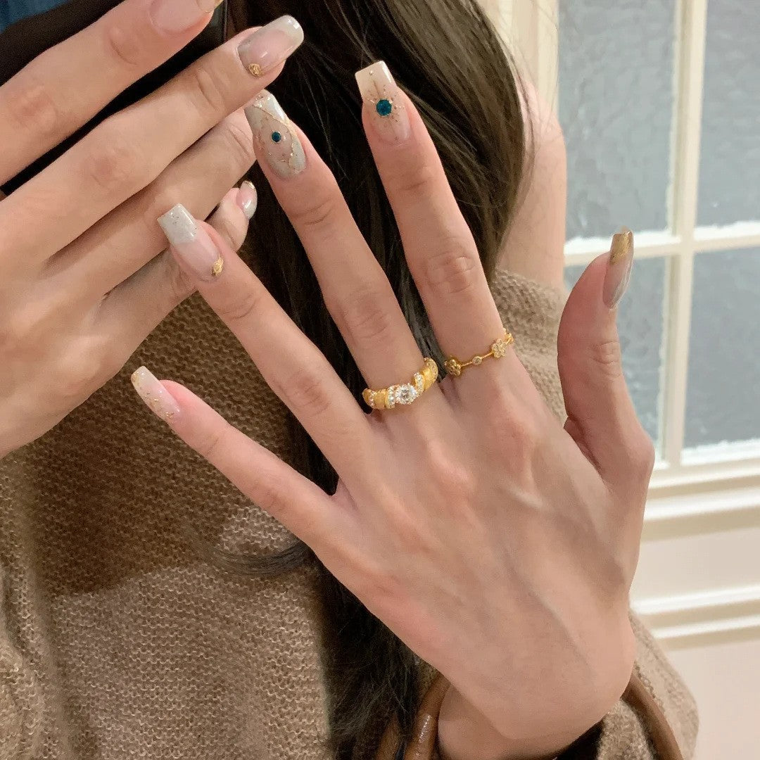 Damen eleganter und funkelnder Ring mit Zirkonia Shop Nory