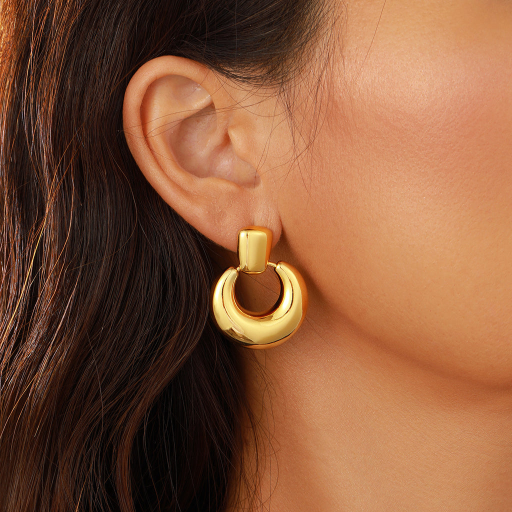 Damen Ohrstecker Set mit modernen und extravaganten Designs Shop Nory
