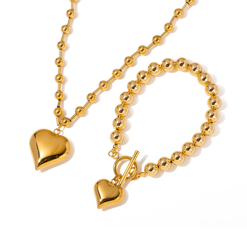Damen Halskette mit hochwertigem herzförmigem Anhänger und geflochtenem Lederband Shop Nory