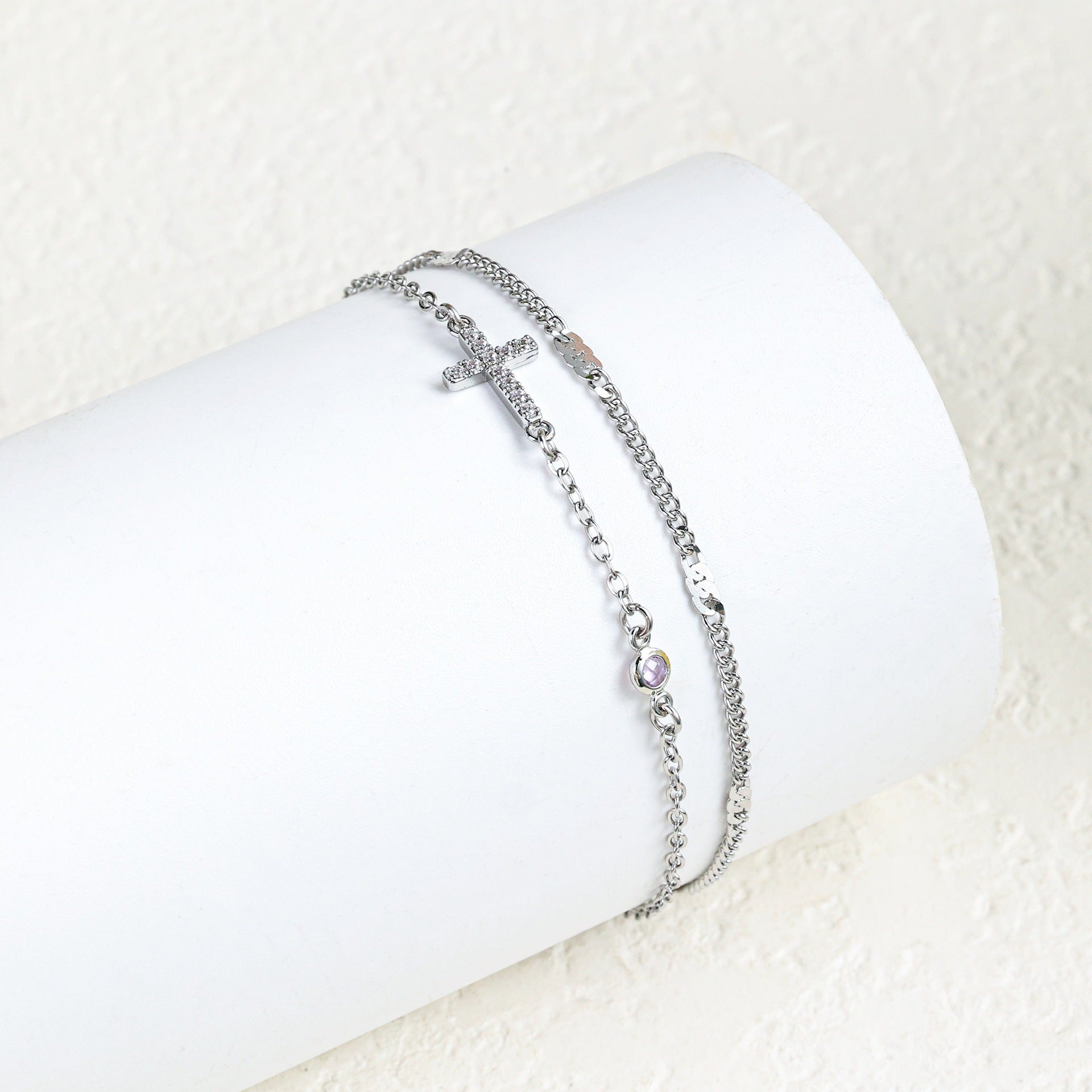 Damenarmband mit christlichem Kreuz und funkelnden Strasssteinen Shop Nory