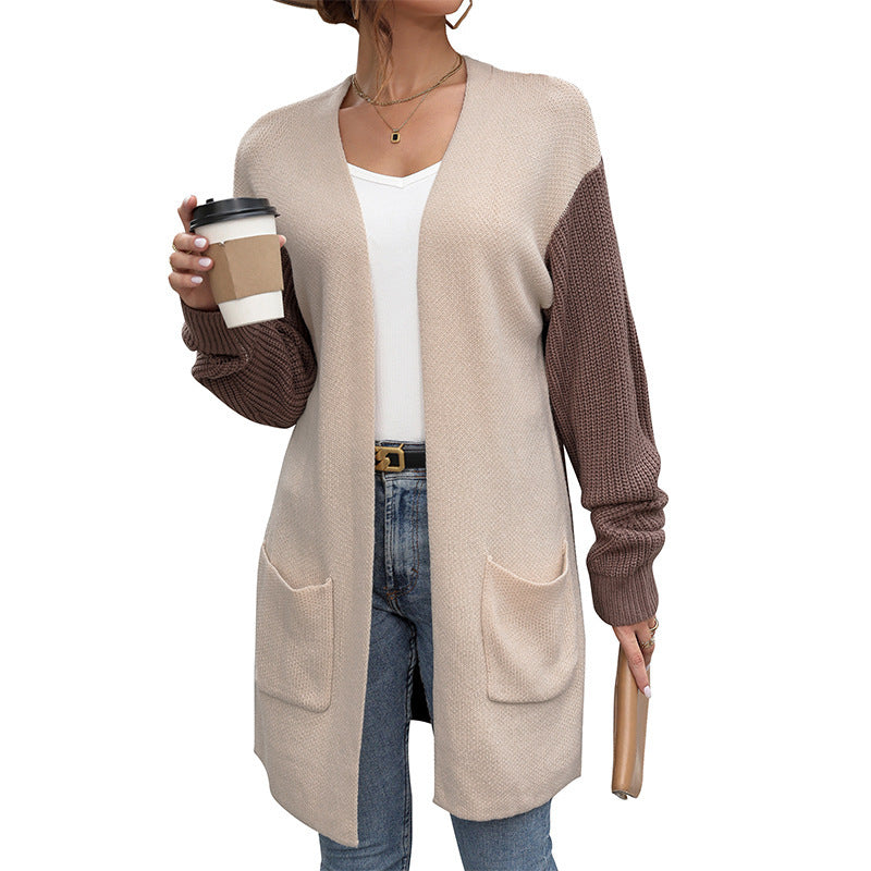 Damen Lange Strickjacke mit Kontrastärmeln und aufgesetzten Taschen Shop Nory