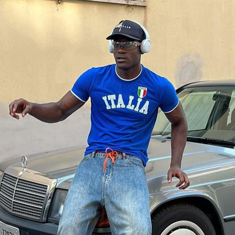 Herren sportliches T-Shirt mit Italia-Motiv und kontrastierenden Akzenten