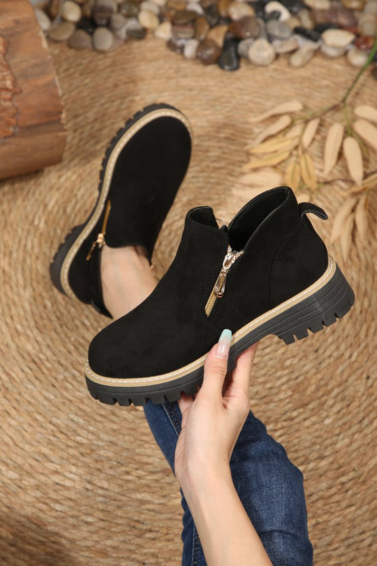 Damen Kurzschaft‑Stiefelette mit grober Profilsohle und seitlichem Reißverschluss Shop Nory