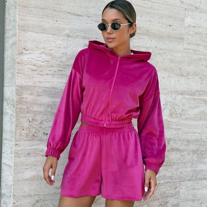 Damen kurzes Samt-Kapuzen-Set mit Reißverschluss und taillenbetonter Gummibund-Shorts Shop Nory