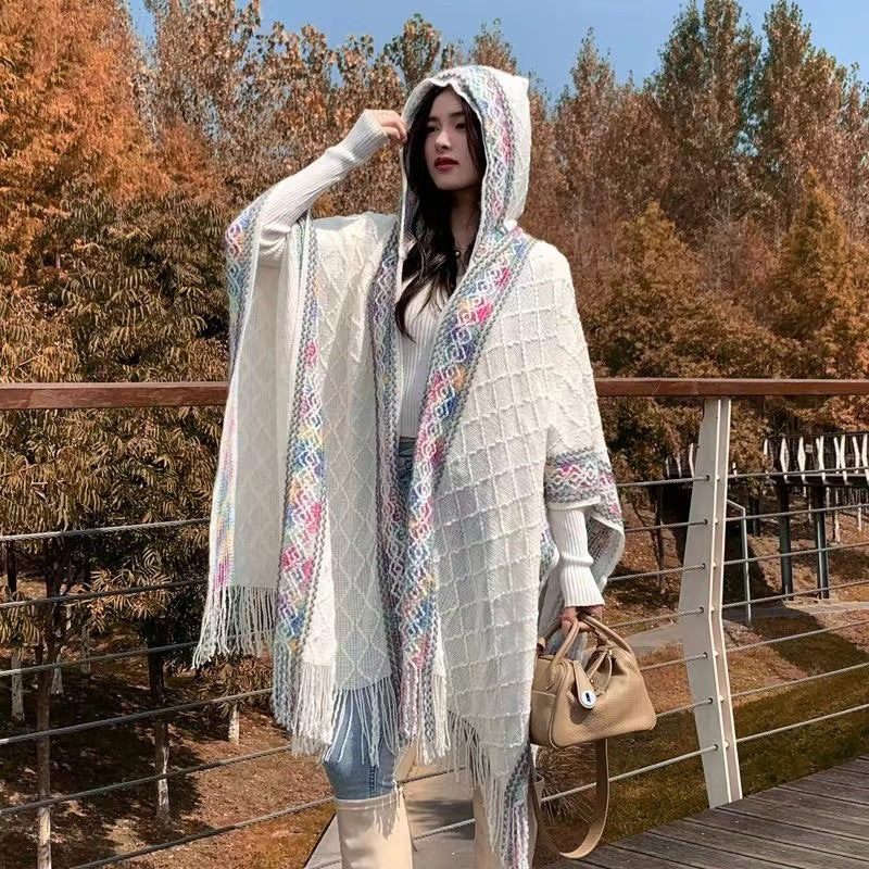Damen Kapuzenponcho mit Fransen und gewebten Bordüren-Details Shop Nory