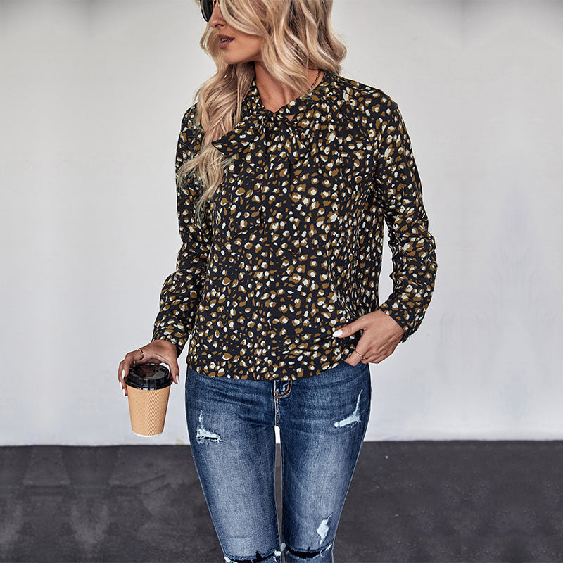 Damen Leichte Viskose-Bluse mit Rundhalsausschnitt, langen Ärmeln und abstraktem Print Shop Nory