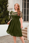 Damen Elegantes Kleid mit Spitzenärmel und schwingendem Rock