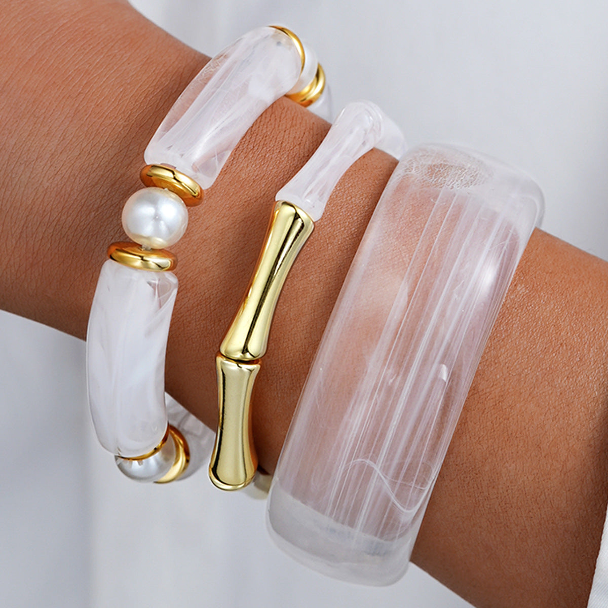 Damen Armreifen-Set aus hochwertigem Metall mit einzigartigen Oberflächenstruktur Shop Nory
