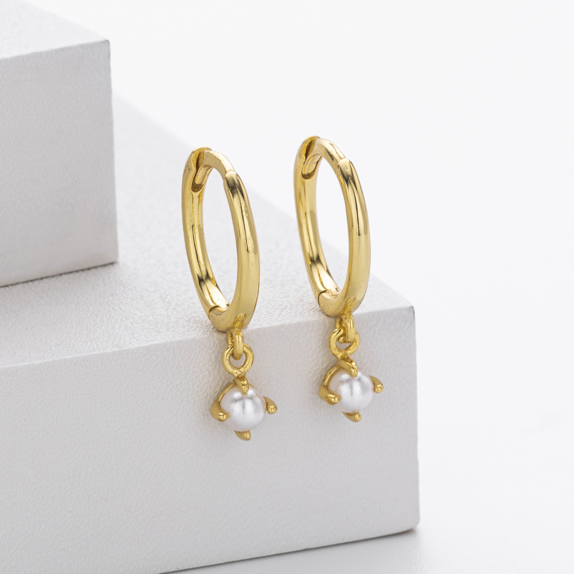 Damen Creolen Ohrringe mit Perlenschmuck Shop Nory