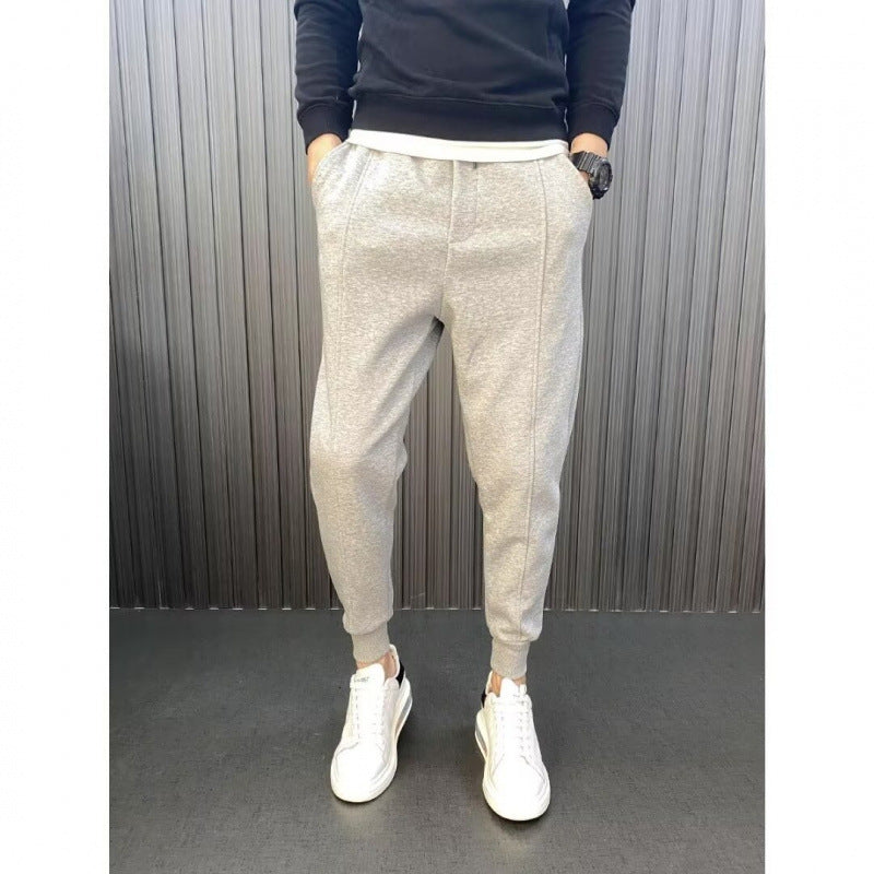 Herren Jogginghose mit tailliertem Tapered‑Schnitt, Bügelfalte und elastischen Bündchen Shop Nory