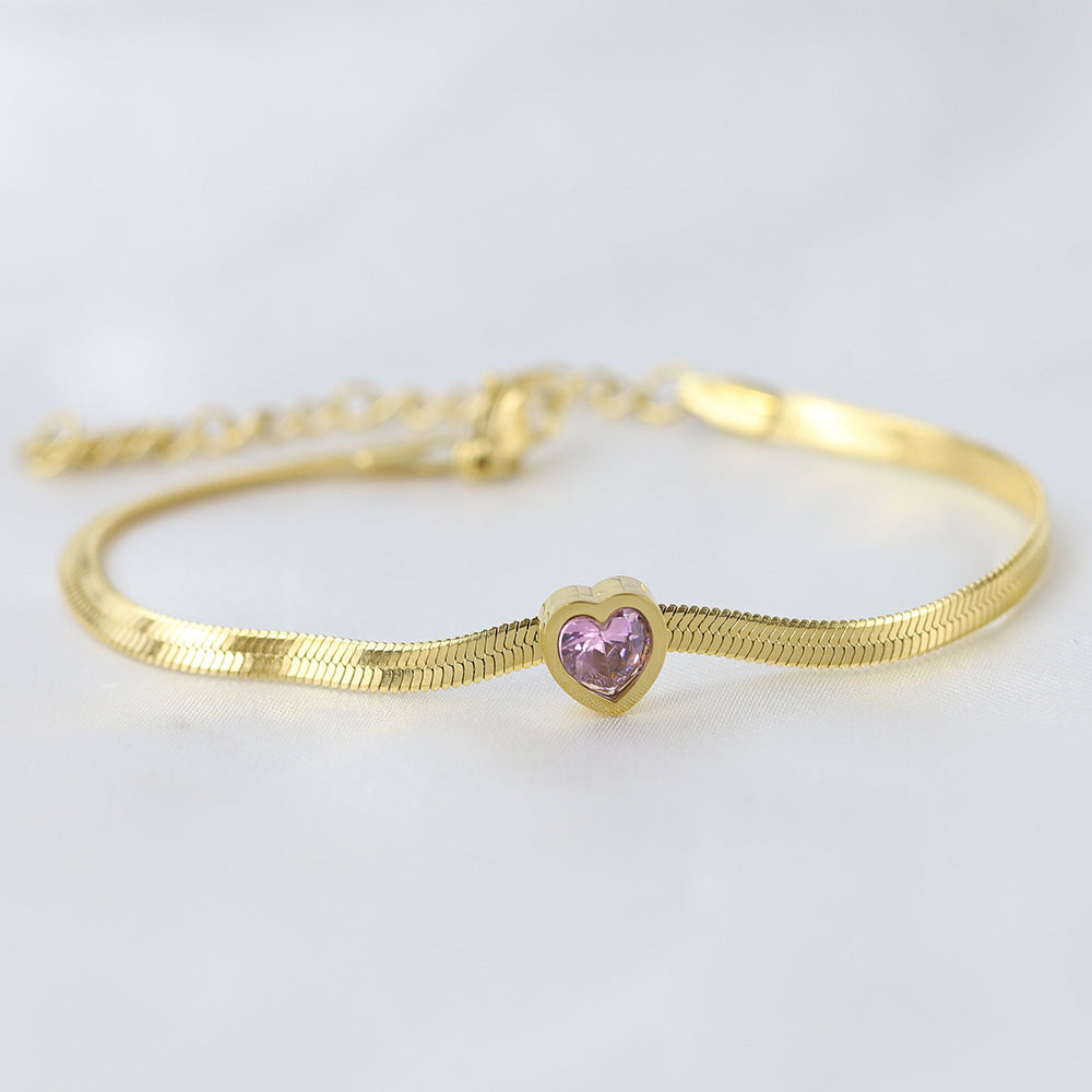 Damen Armband mit grünem Herz-Anhänger und elegantem Drahtdesign Shop Nory