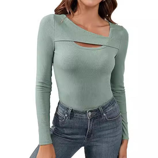 Damen Geripptes Langarmshirt mit asymmetrischem Carmenausschnitt und Brust-Cut-Out Shop Nory