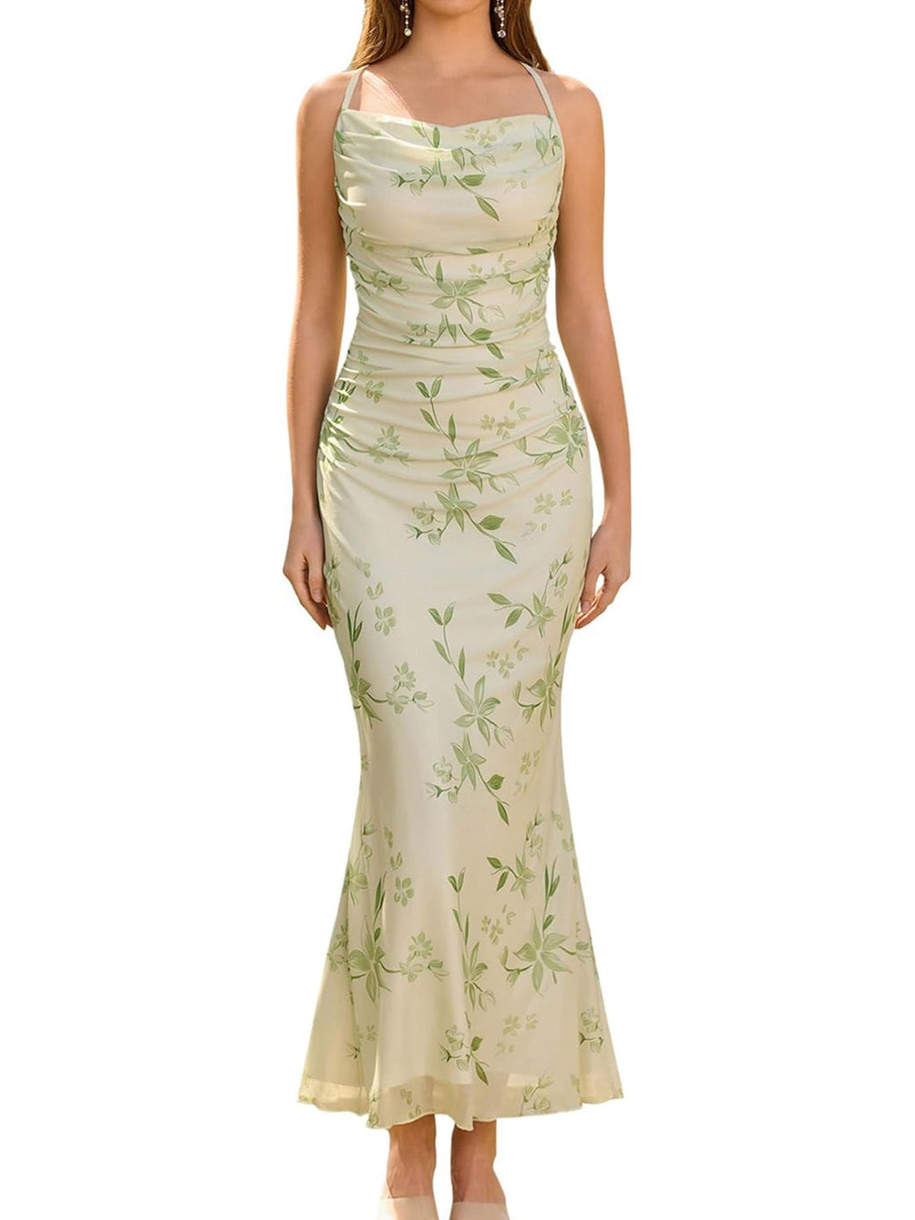 Damen Eingehülltes Abendkleid mit trägerlosem Design und Raffungen Shopnory