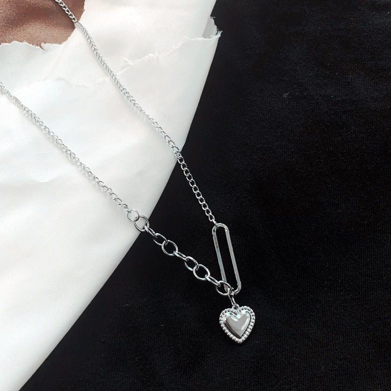 Damen Halskette mit charmantem Herzanhänger und elegante Gliederkette Shop Nory