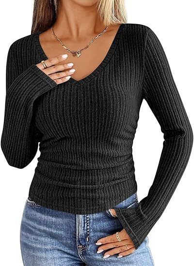 Damen Geripptes tailliertes Langarm-Feinstrickshirt mit V‑Ausschnitt und Ärmelschlitz Shop Nory