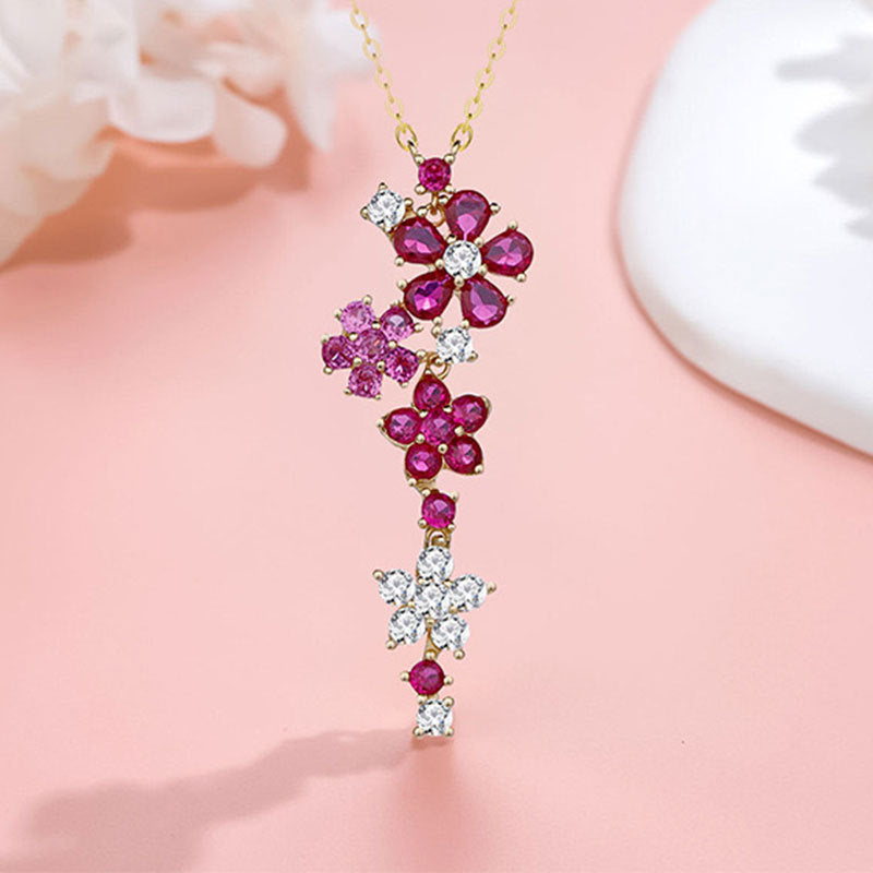 Damen Anhänger-Halskette mit funkelndem Blumenmotiv und hochwertigen Kristallen Shop Nory
