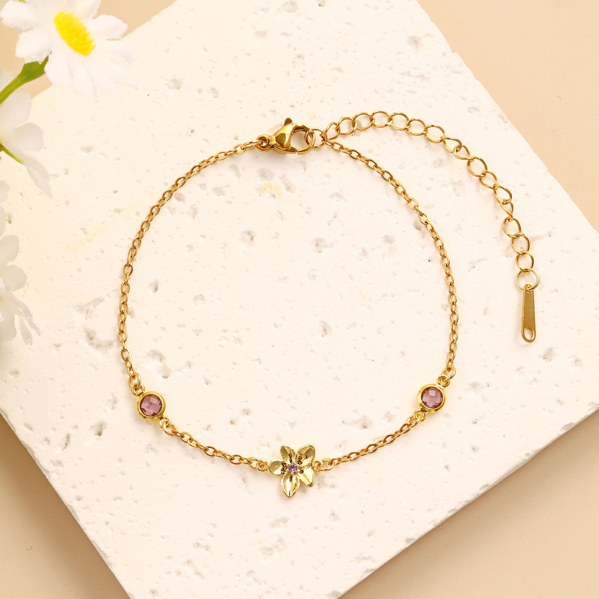 Damen filigranes Armband mit floralem Design Shop Nory