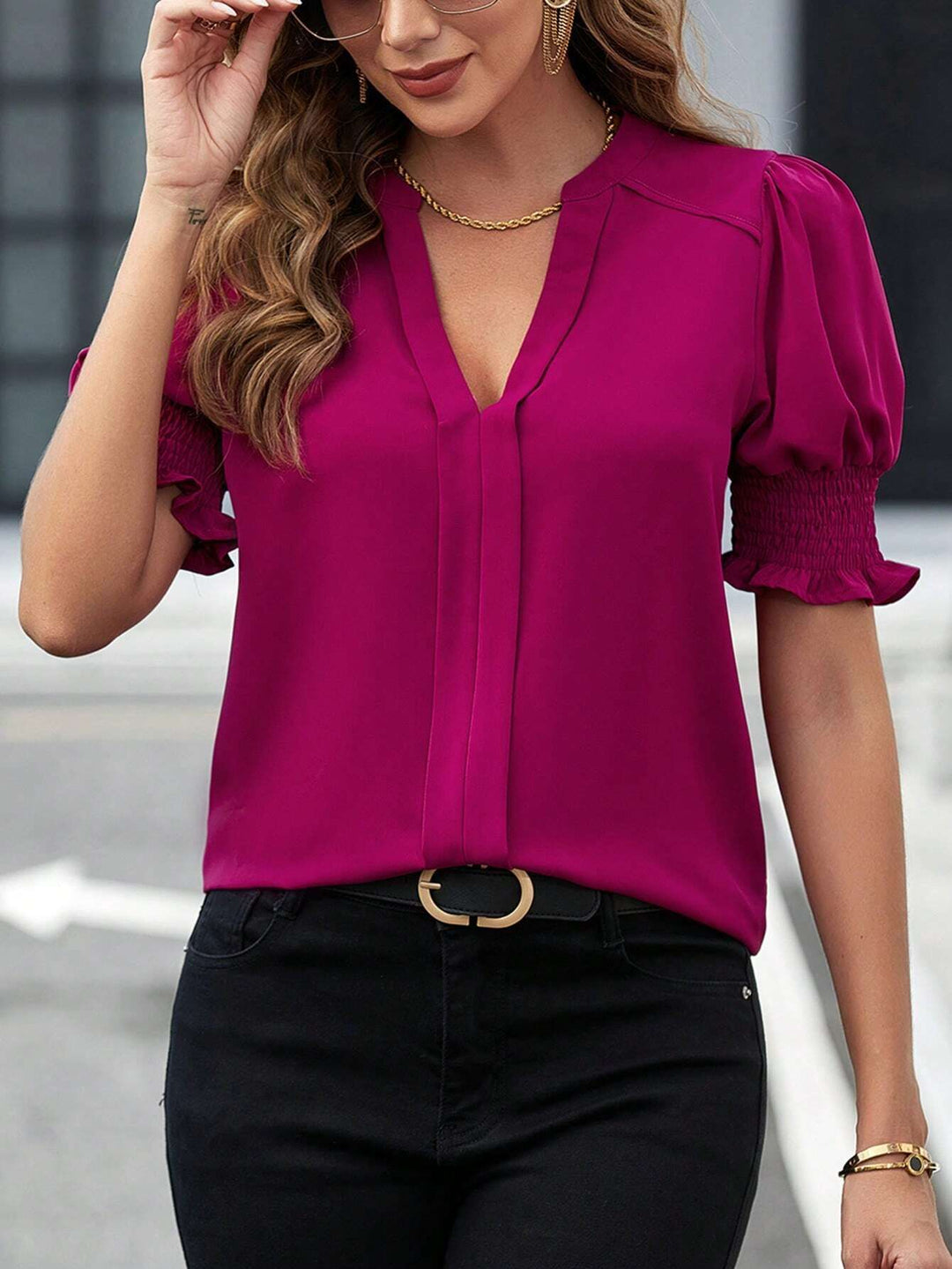 Damen Bluse mit V-Ausschnitt, gerafften Smock-Ärmeln und weichem Fall Shop Nory