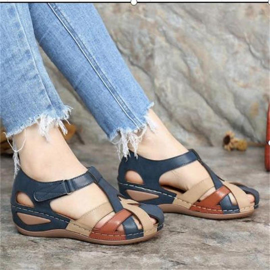 Damen Bequeme geschlossene Riemchensandalen mit verstellbarem Knöchelriemen und gepolsterter Komfortsohle Shop Nory