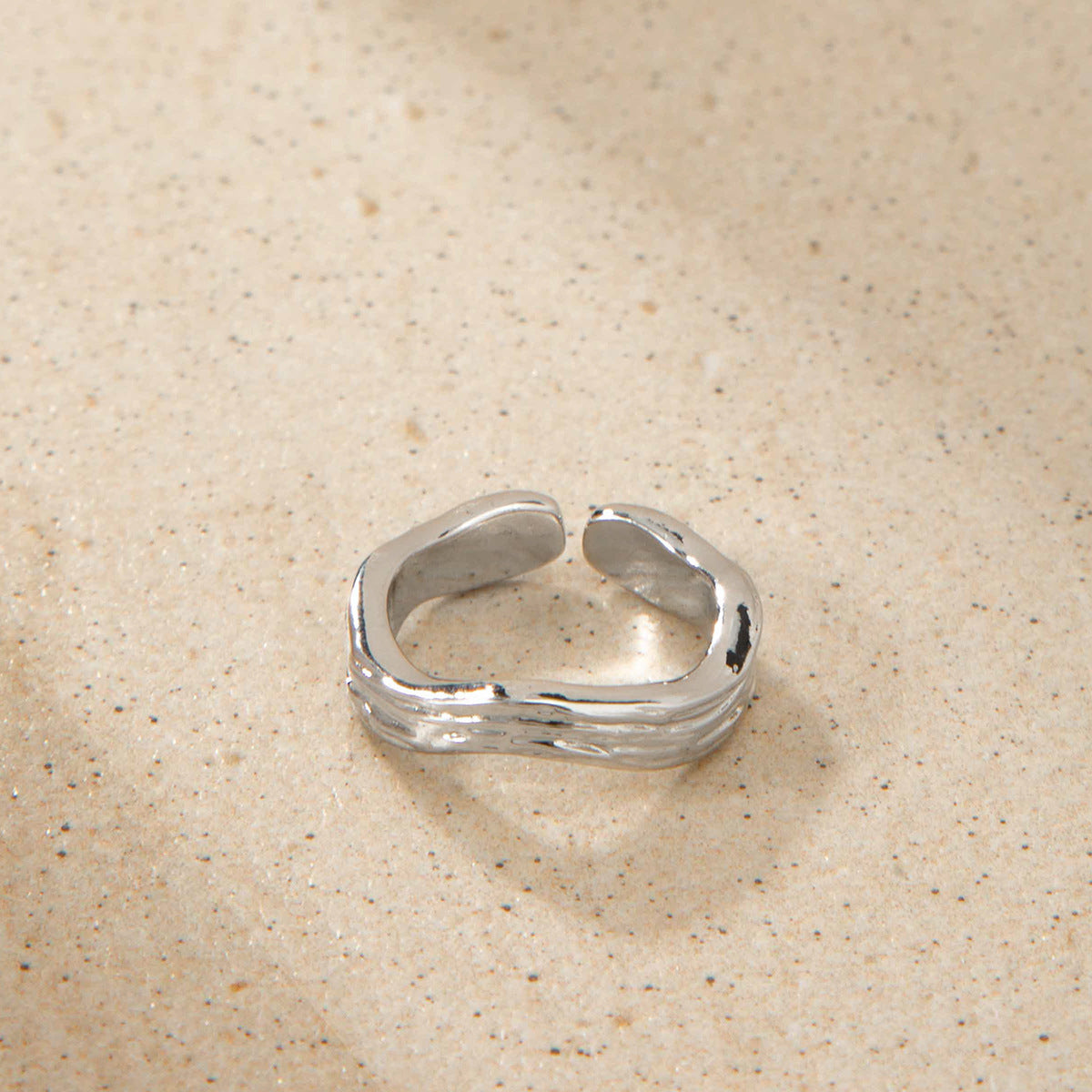 Damen trendiger und moderner minimalistischer Ring Shop Nory