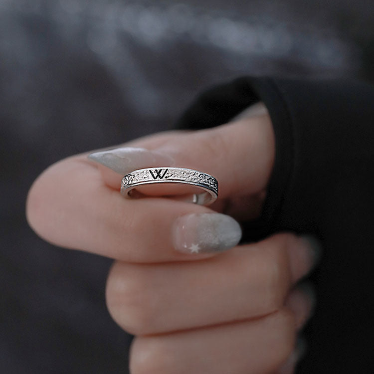 Damen filigraner Silberschmuckring mit elegantem Reliefdesign Shop Nory