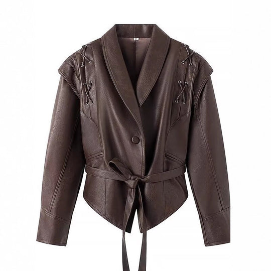 Damen kurzgeschnittene Kunstlederjacke mit Schalkragen, Schnürdetails an Schultern und Taillengürtel Shop Nory
