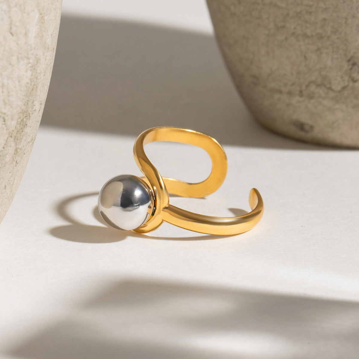 Damen Offener Ring mit elegantem Kugeldesign aus hypoallergenem Edelstahl Shop Nory